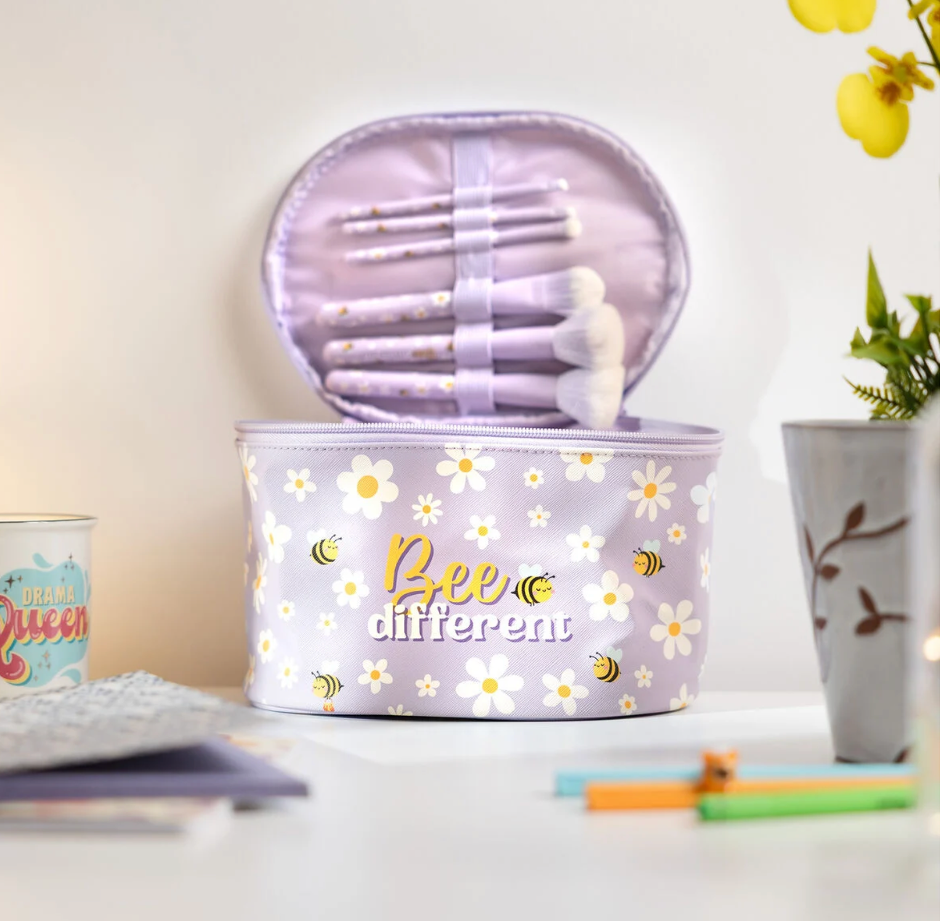 Beauty Case - Hello Beauty a tema Bee di Legami