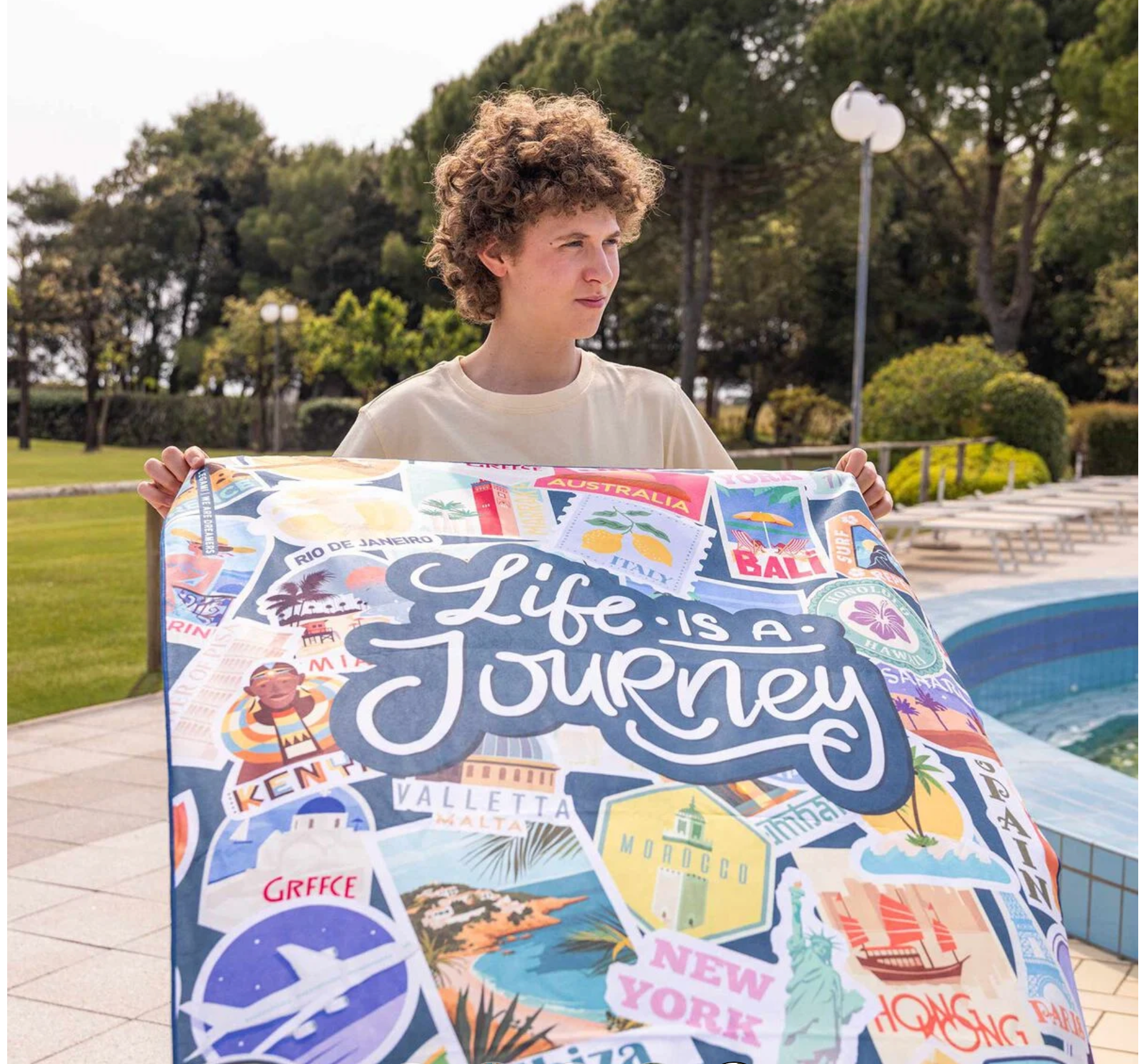 Beach Towel TRAVEL STICKERS di Legami
